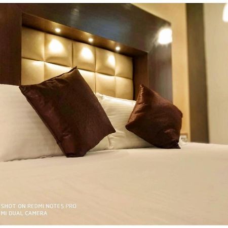 Hotel The Royal, Sehore Bagian luar foto